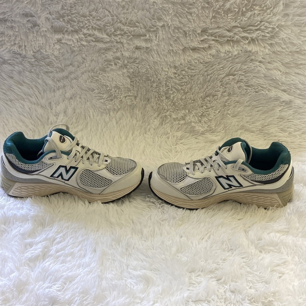 New Balance 2002R NERGY,Men’s Green Multi Color,Short top Sneakers.Size-… - Picture 4 of 11